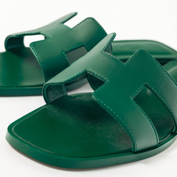 Hermes Oran Vert Electrique Calfskin H-Strap Sandals - Picture 8 of 11